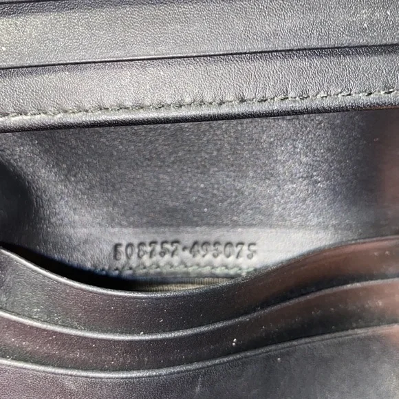 Authentic Gucci GG 🐝Supreme Bee Wallet - Picture 11 of 17